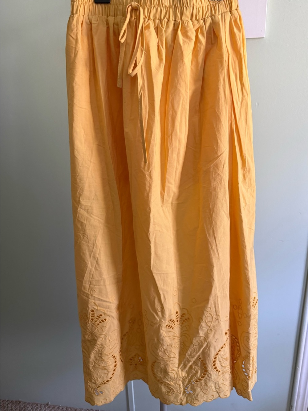 Moon River Women’s Yellow Eyelet Maxi Skirt Size XS